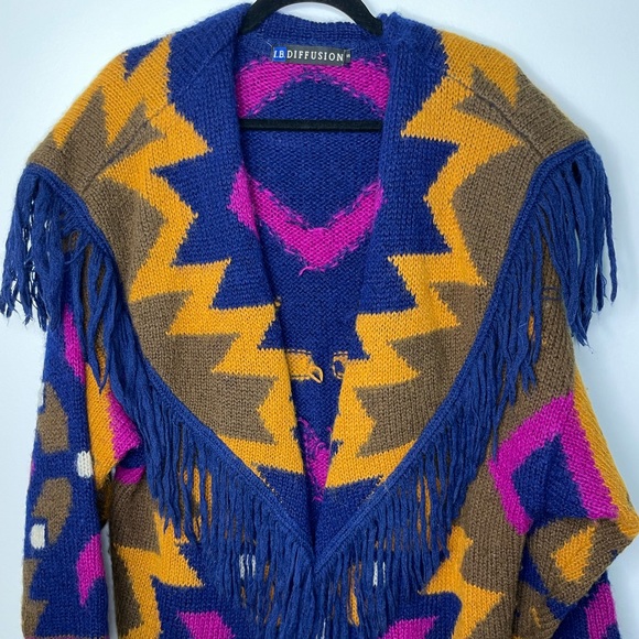 Vintage southwestern wool blend fringe cardigan - Picture 2 of 10